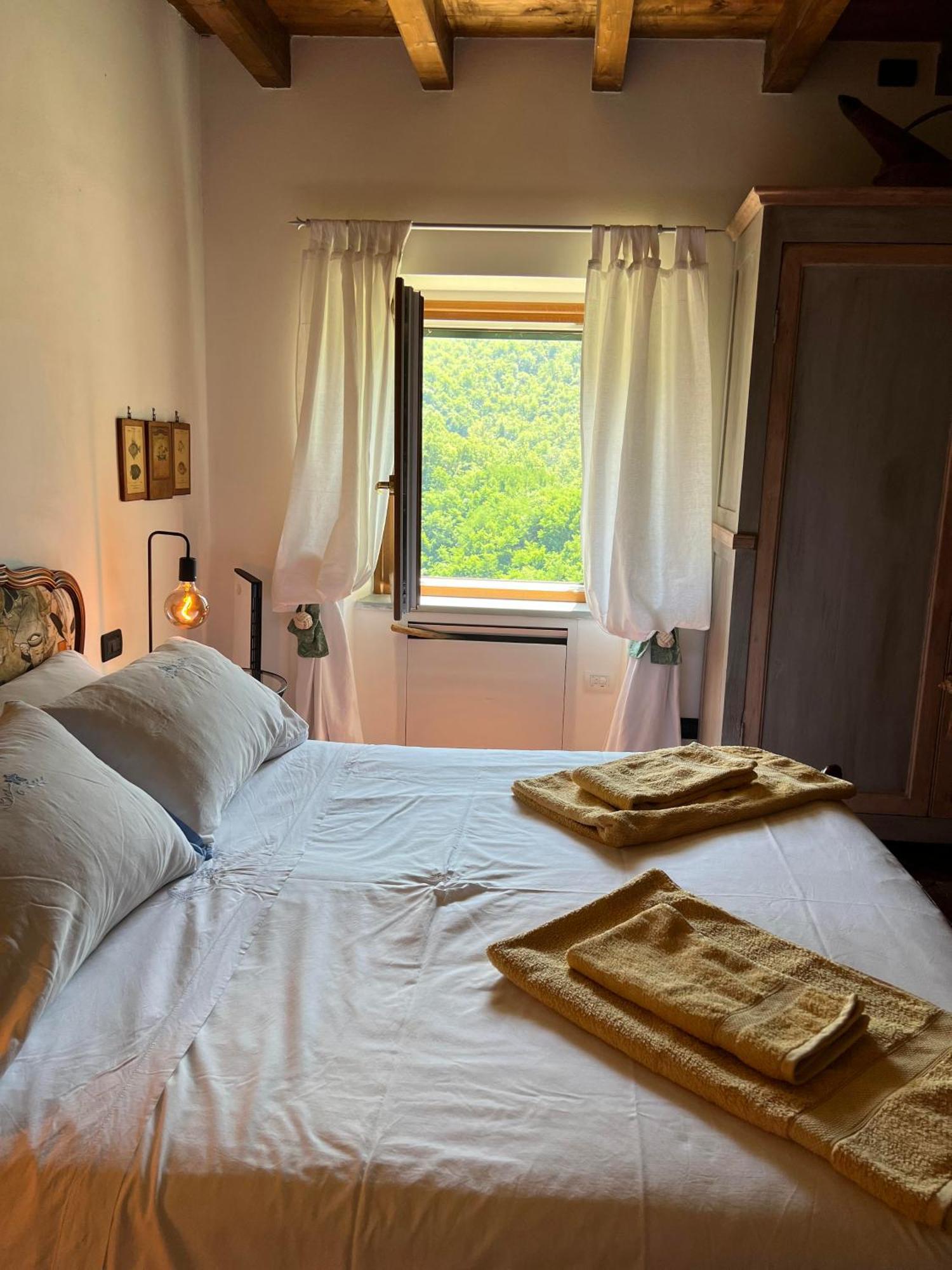 Casa Boru - A Beautiful Fully Restored Spacious House With Fantastic Views Calice al Cornoviglio Ngoại thất bức ảnh